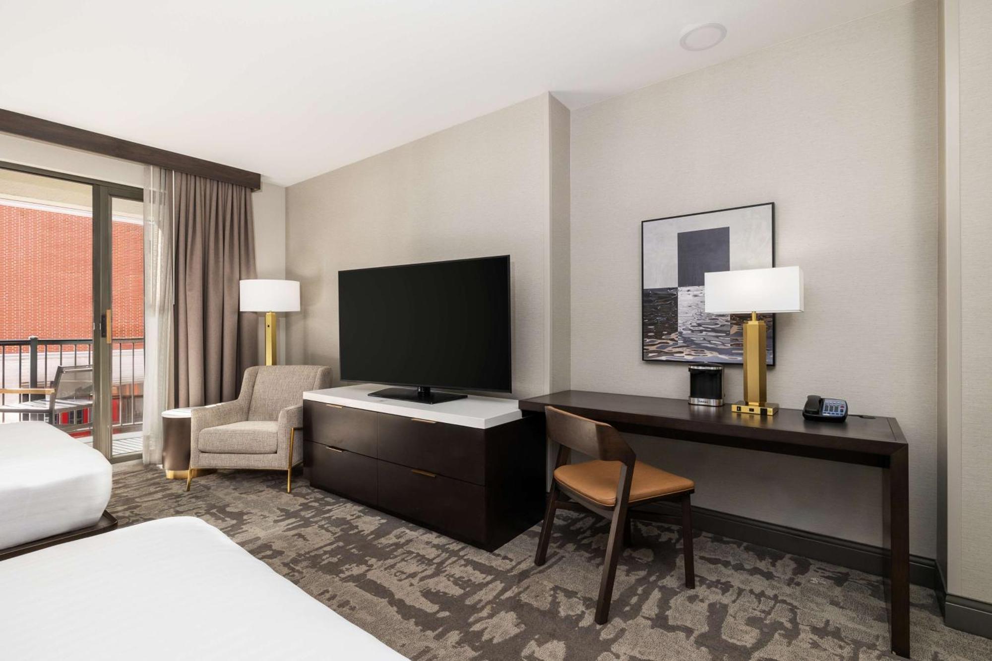Hotel Hilton Promenade Branson Landing Extérieur photo