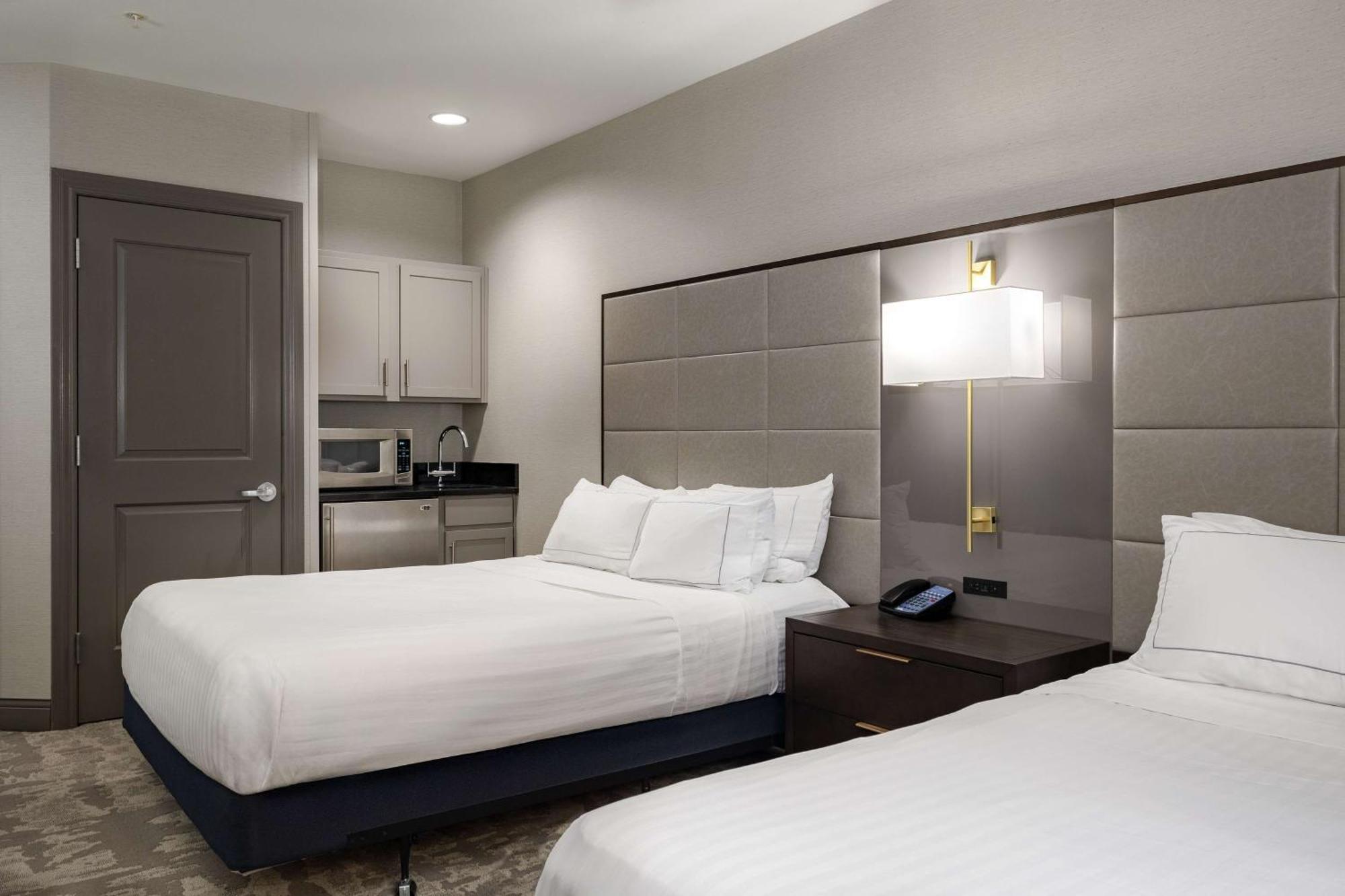 Hotel Hilton Promenade Branson Landing Extérieur photo