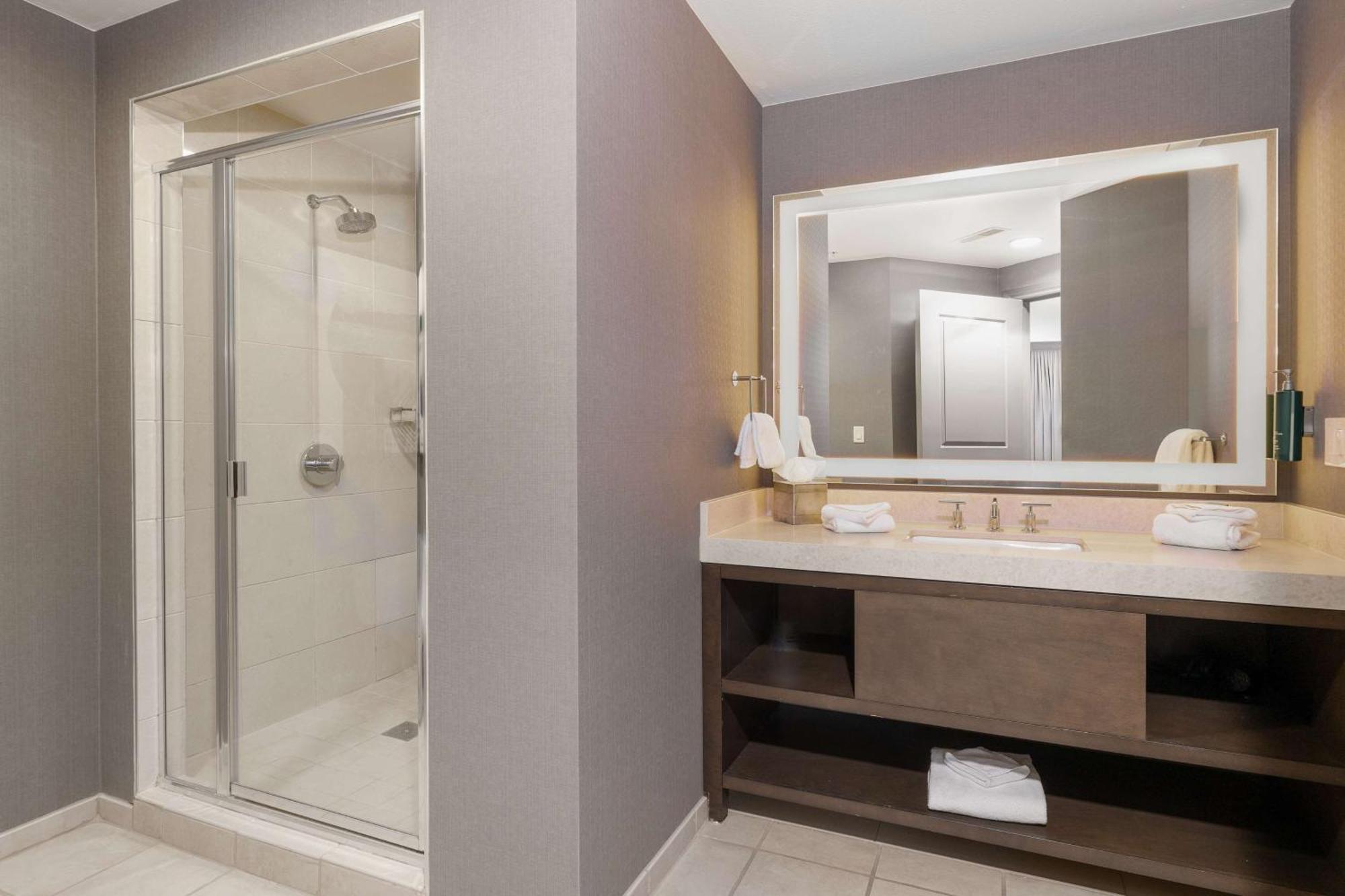 Hotel Hilton Promenade Branson Landing Extérieur photo